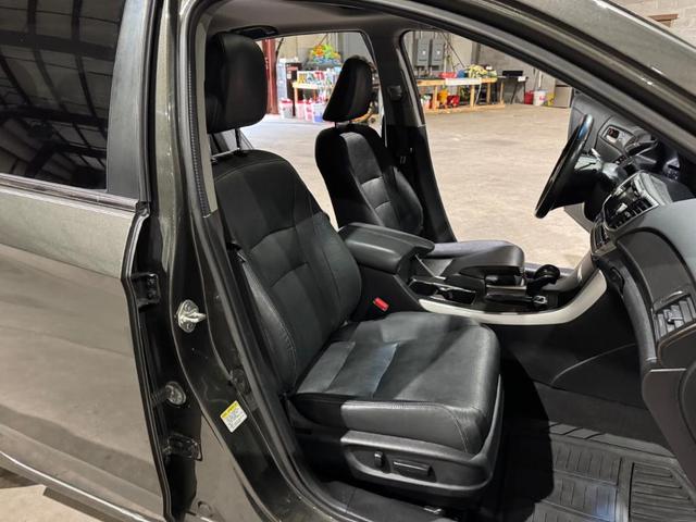 Photo of 2013 Hematite Metallic Honda Accord