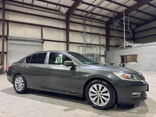 Photo of 2013 Hematite Metallic Honda Accord