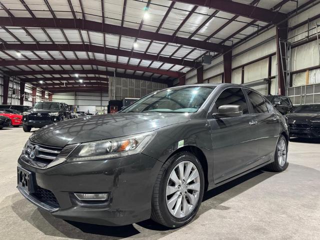 Photo of 2013 Hematite Metallic Honda Accord