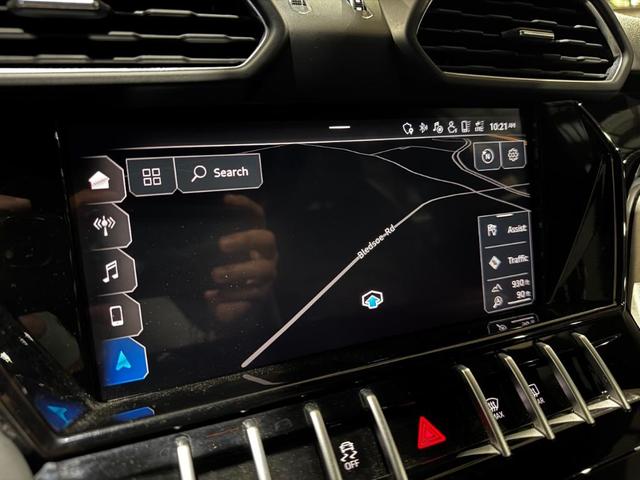 Photo of 2020 Black Lamborghini Urus