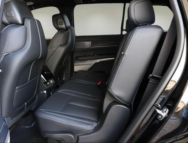 Photo of 2026 Stellar Black Metallic Cadillac VISTIQ
