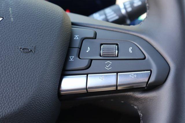 Photo of 2025 Argent Silver Metallic Cadillac XT4