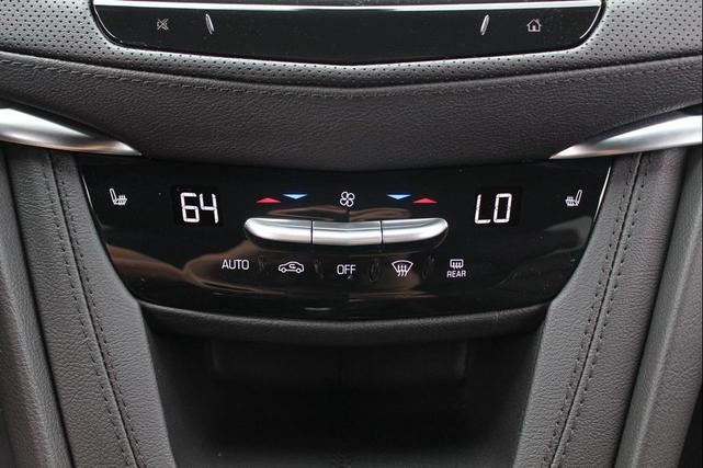 Photo of 2025 Crystal White Tricoat Cadillac XT6