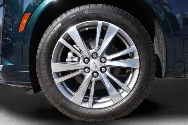Photo of 2025 Emerald Lake Metallic Cadillac XT6