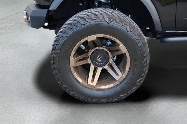 Photo of 2024 Shadow Black Ford Bronco