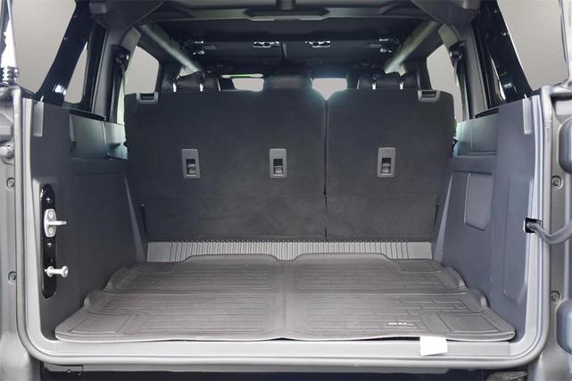 Photo of 2024 Shadow Black Ford Bronco