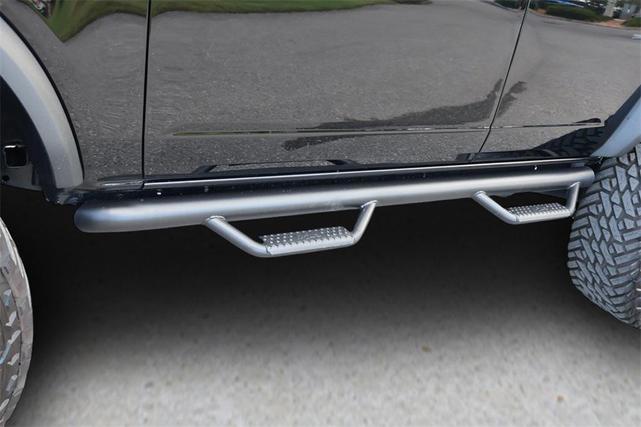 Photo of 2024 Shadow Black Ford Bronco