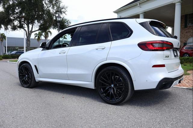 Photo of 2021 Mineral White Metallic BMW X5