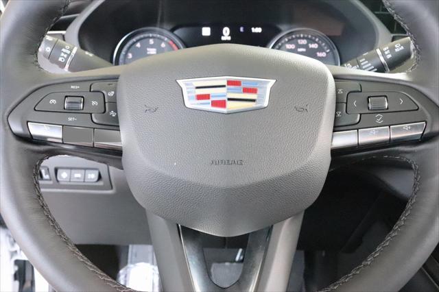 Photo of 2022 Crystal White Tricoat Cadillac XT4