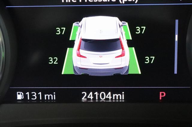 Photo of 2022 Crystal White Tricoat Cadillac XT4