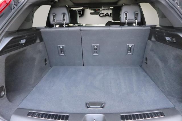 Photo of 2022 Crystal White Tricoat Cadillac XT4