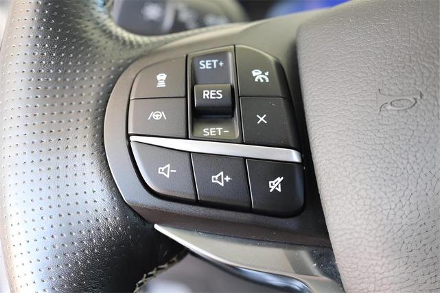 Photo of 2020 Star White Metallic Tri-Coat Ford Explorer