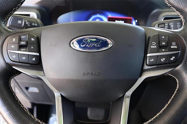 Photo of 2020 Star White Metallic Tri-Coat Ford Explorer