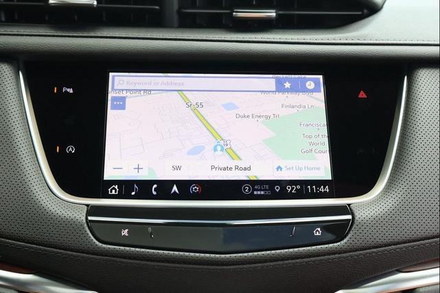 Photo of 2025 Crystal White Tricoat Cadillac XT5