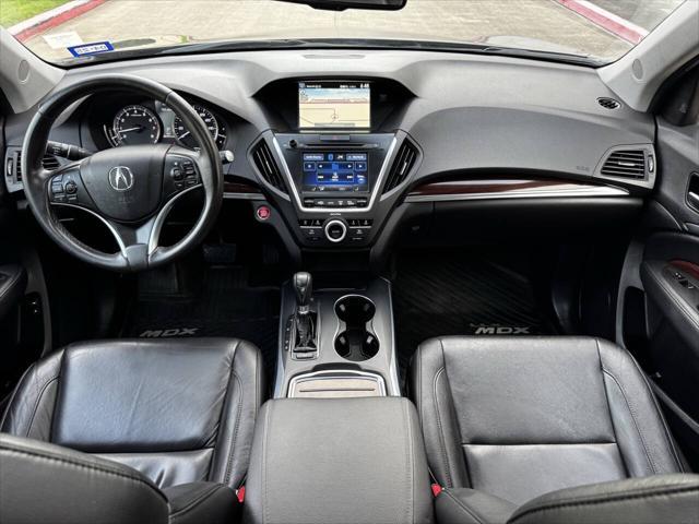 Photo of 2015 Gray Acura MDX