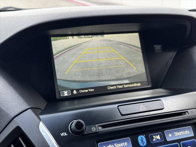 Photo of 2015 Gray Acura MDX