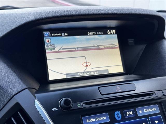 Photo of 2015 Gray Acura MDX