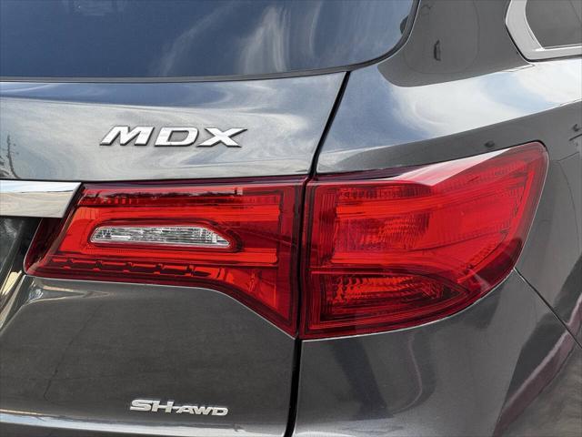 Photo of 2015 Gray Acura MDX