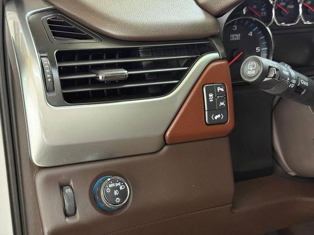 Photo of 2016 White Chevrolet Tahoe