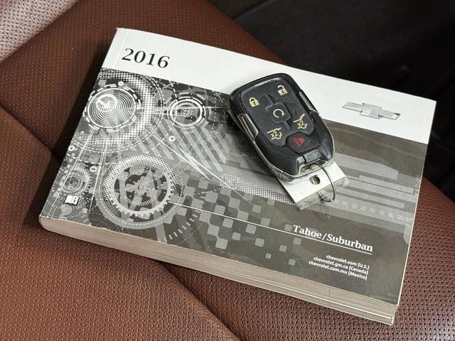Photo of 2016 White Chevrolet Tahoe