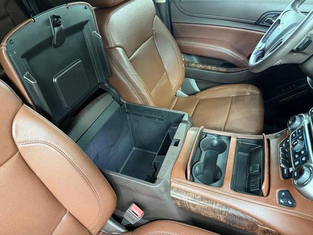Photo of 2016 White Chevrolet Tahoe