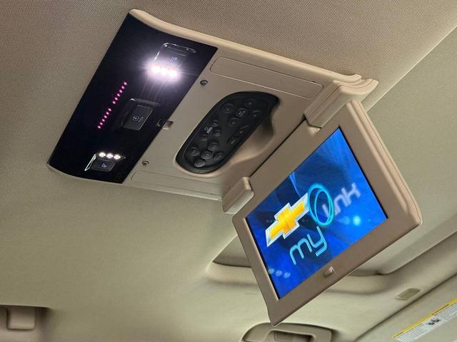 Photo of 2016 White Chevrolet Tahoe