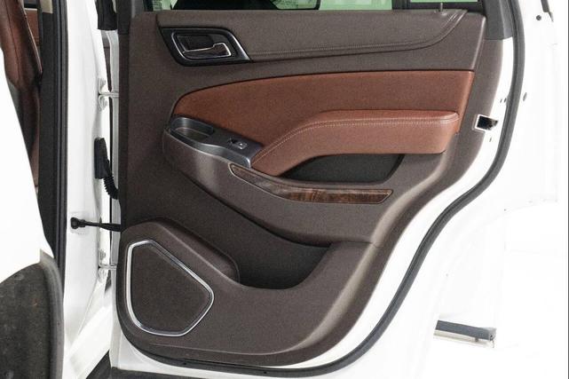 Photo of 2016 White Chevrolet Tahoe