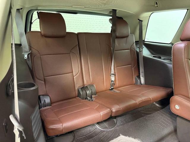 Photo of 2016 White Chevrolet Tahoe