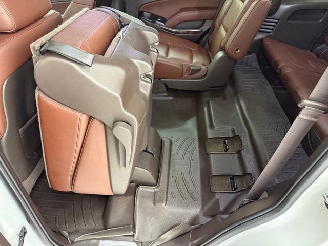 Photo of 2016 White Chevrolet Tahoe