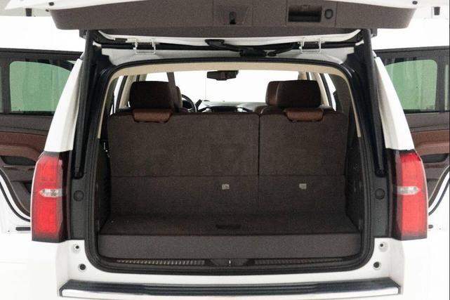 Photo of 2016 White Chevrolet Tahoe