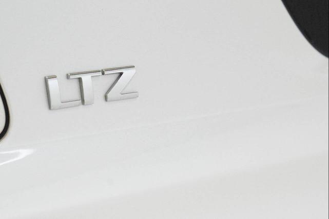 Photo of 2016 White Chevrolet Tahoe