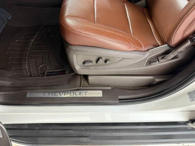 Photo of 2016 White Chevrolet Tahoe