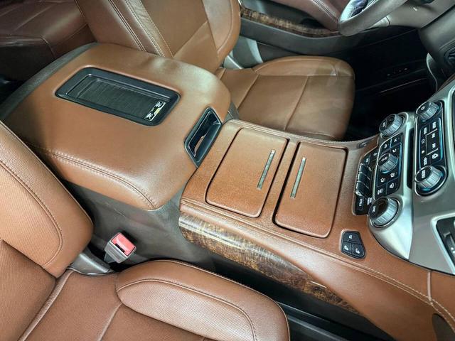 Photo of 2016 White Chevrolet Tahoe