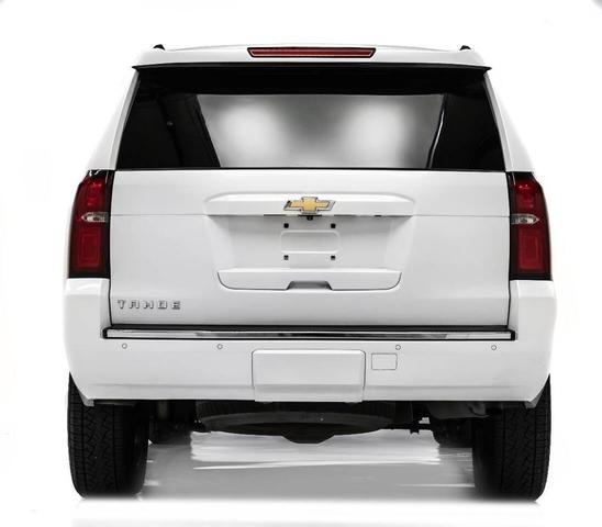 Photo of 2016 White Chevrolet Tahoe
