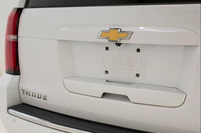 Photo of 2016 White Chevrolet Tahoe