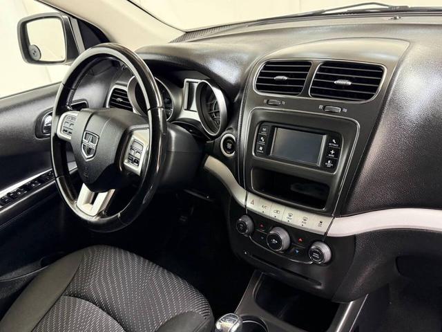 Photo of 2020 White Dodge Journey