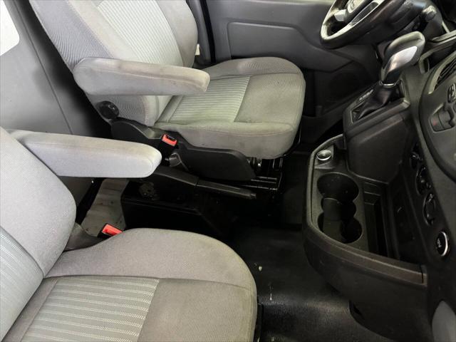 Photo of 2018 White Ford Transit-250