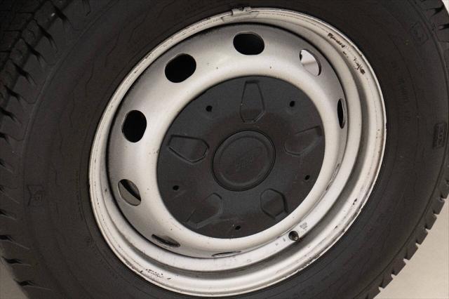 Photo of 2018 White Ford Transit-250