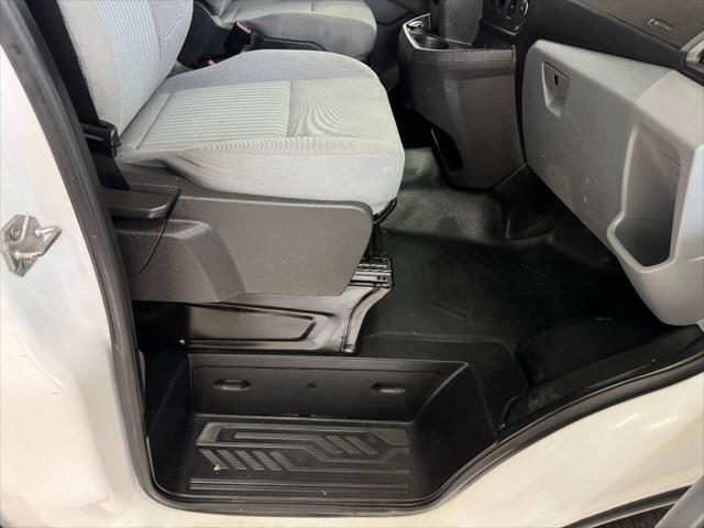 Photo of 2018 White Ford Transit-250