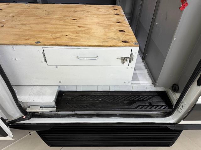 Photo of 2018 White Ford Transit-250
