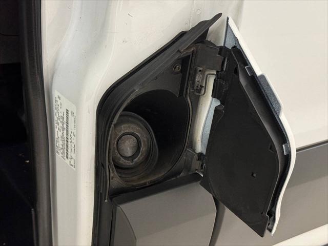 Photo of 2018 White Ford Transit-250