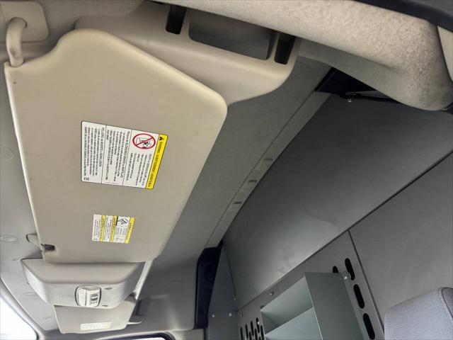 Photo of 2018 White Ford Transit-250
