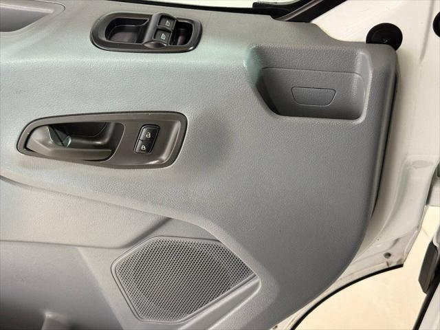 Photo of 2016 White Ford Transit-350