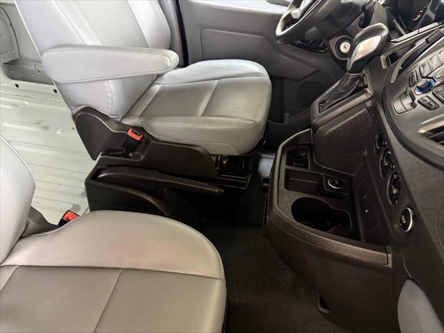 Photo of 2016 White Ford Transit-350