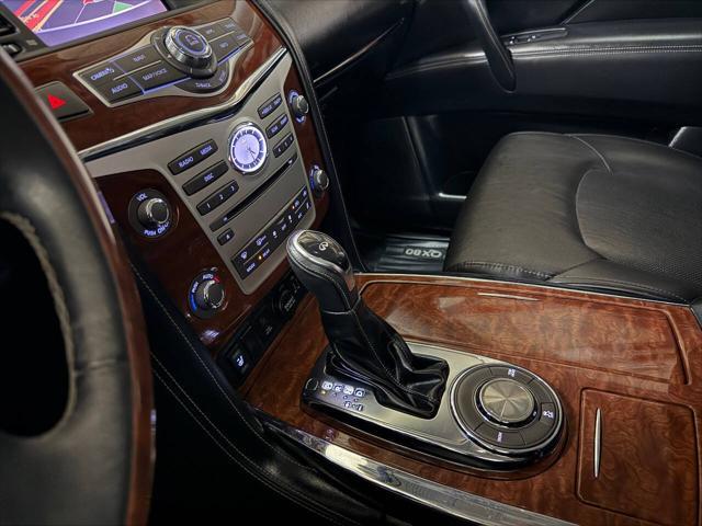 Photo of 2018 Gray INFINITI QX80