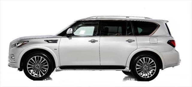Photo of 2018 Gray INFINITI QX80