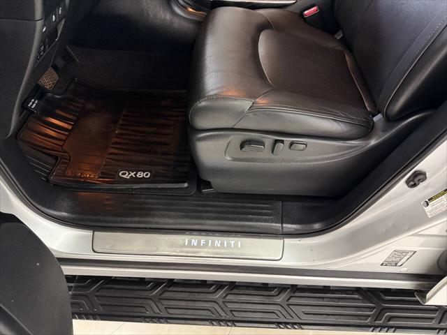 Photo of 2018 Gray INFINITI QX80