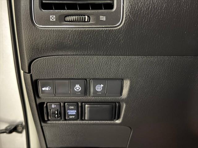 Photo of 2018 Gray INFINITI QX80