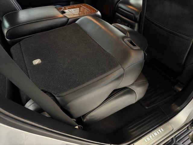 Photo of 2018 Gray INFINITI QX80
