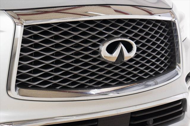 Photo of 2018 Gray INFINITI QX80